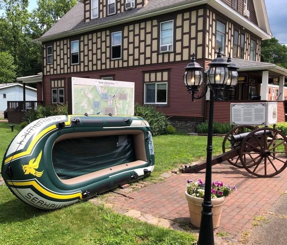 The front of the lodge